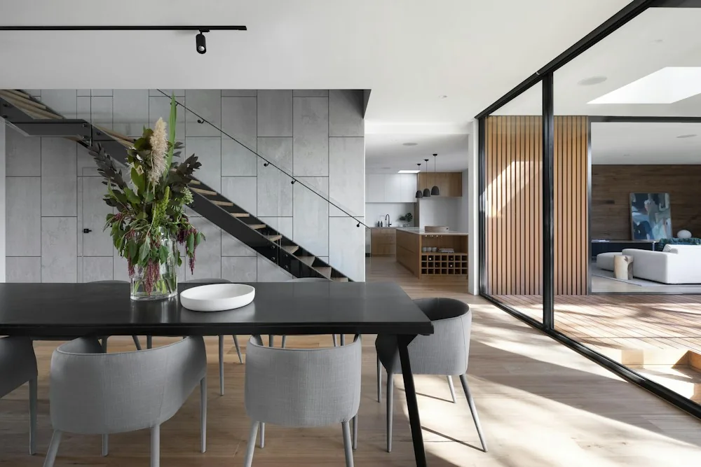 차분한 실내 공간의 분위기 참고 사진